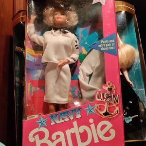 Navy Barbie  *Barbie collectors*